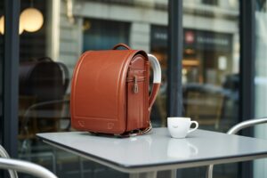 Le randoseru adulte, un sac japonais devenu tendance